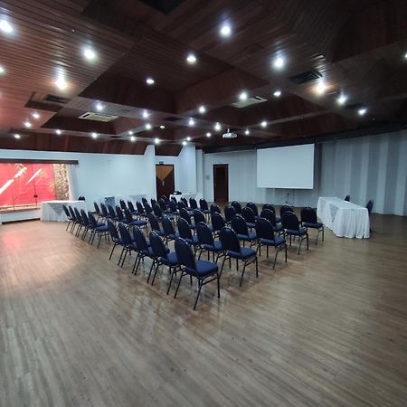 Golden Inga Hotel Маринга Экстерьер фото
