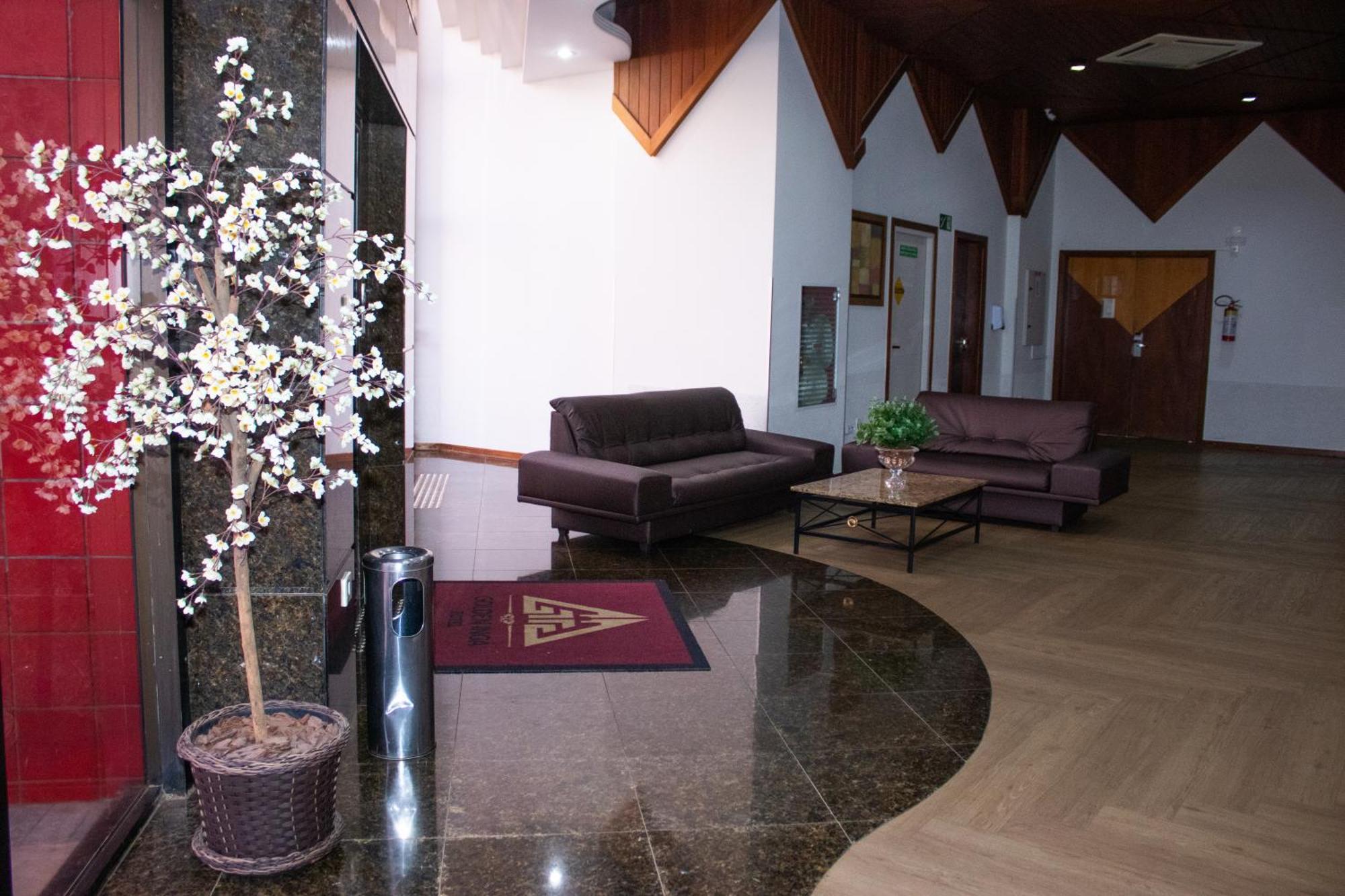 Golden Inga Hotel Маринга Экстерьер фото